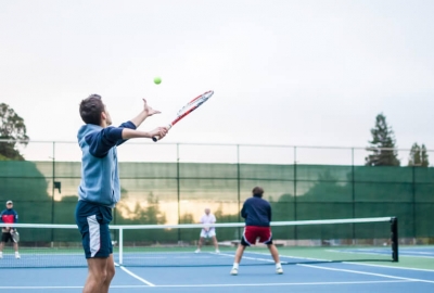 Чим сквош відрізняється від тенісу?